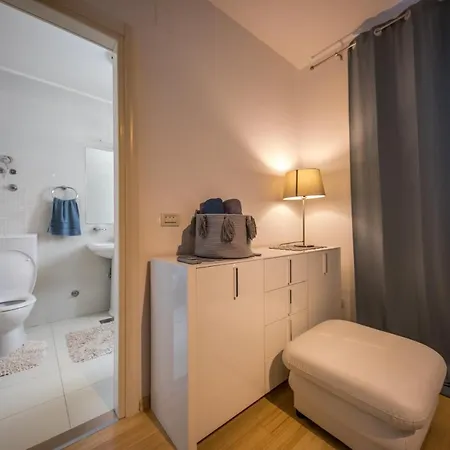 2 Bathrooms, Free Parking Spot, Prt Sea View Apartment *