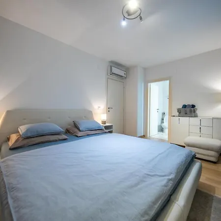 Lägenhet 2 Bathrooms, Free Parking Spot, Prt Sea View Dubrovnik