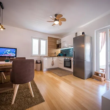 Lägenhet 2 Bathrooms, Free Parking Spot, Prt Sea View Dubrovnik