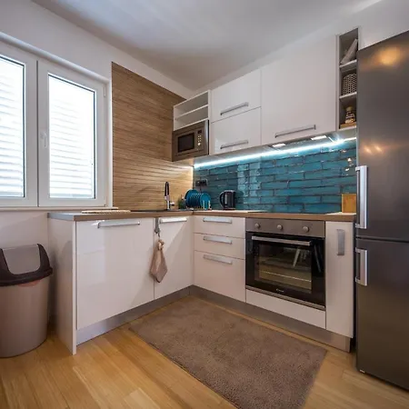 2 Bathrooms, Free Parking Spot, Prt Sea View Apartment